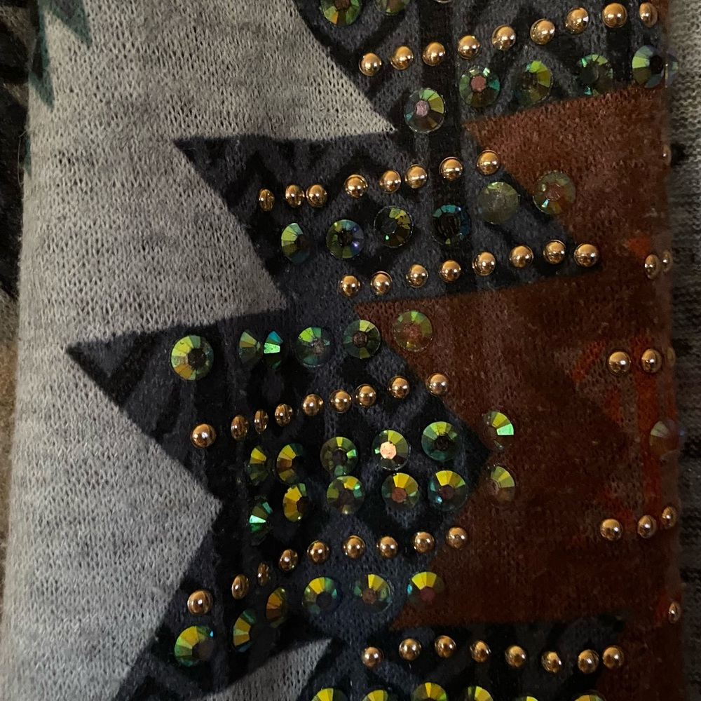 Vocal Aztec open vest cover up with Embellishments - Picture 7 of 9